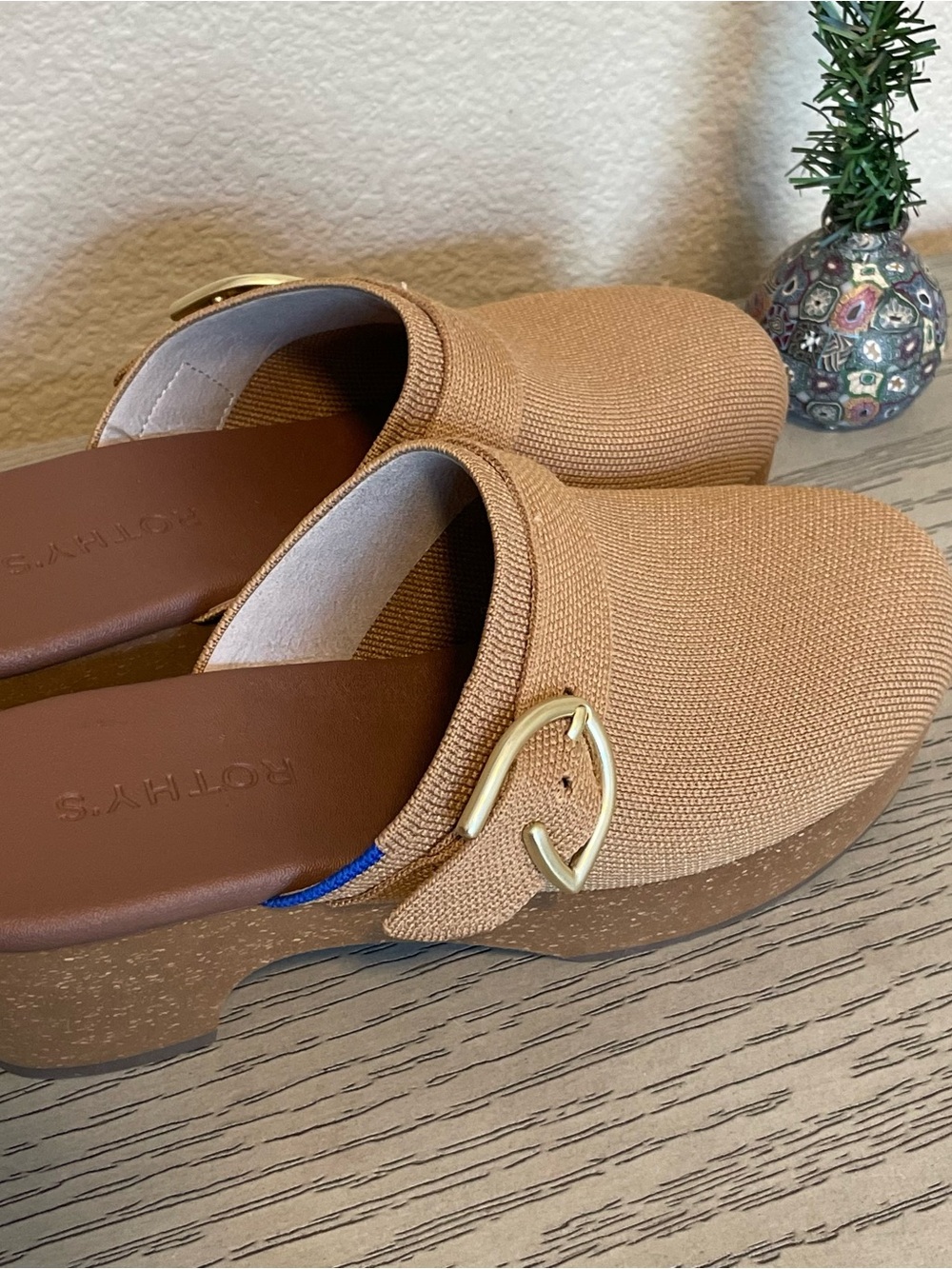 Rothy’s Platform Clog Mules with Gold Buckle Size 8 - Picture 4 of 7